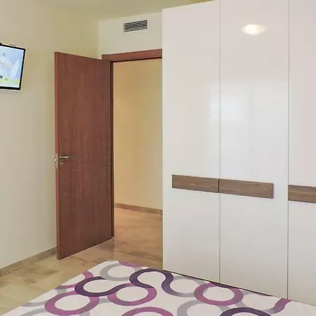 Appartement En Residencia Sb *